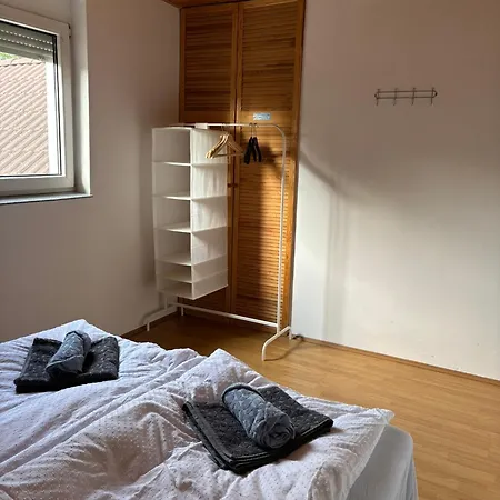 Fekete Szakall Nyaralo * Balatonkeresztúr