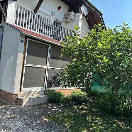 Fekete Szakáll Apartamento *